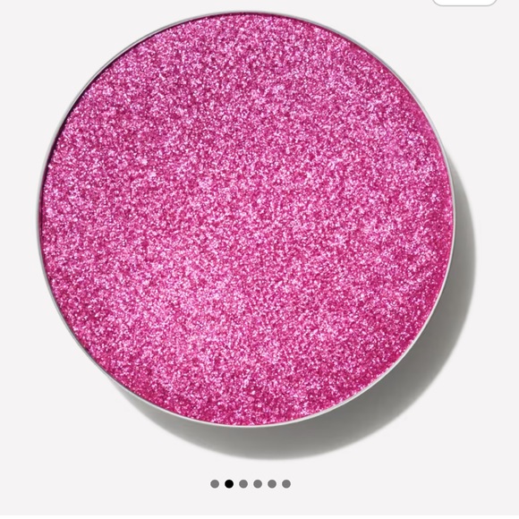 NEW MAC DAZZLE SHADOW EXTREME REFILL IN SHADE CELEBUTANTE - Picture 4 of 9